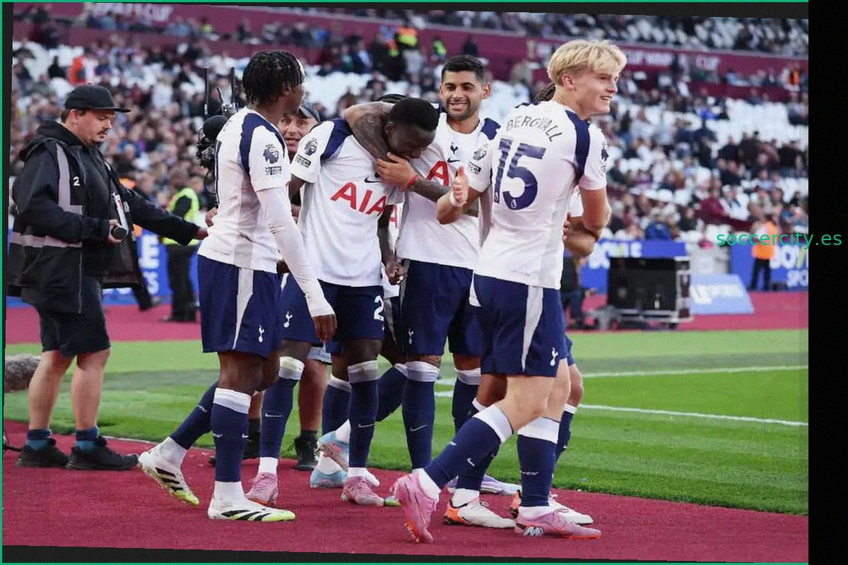 Estrella de la Premier League 'sigue esperando' al Barcelona