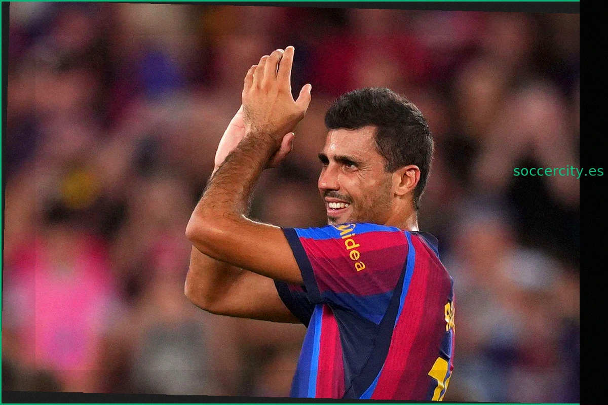Rodri señala a Sergio Busquets como su modelo a seguir en el Barcelona
